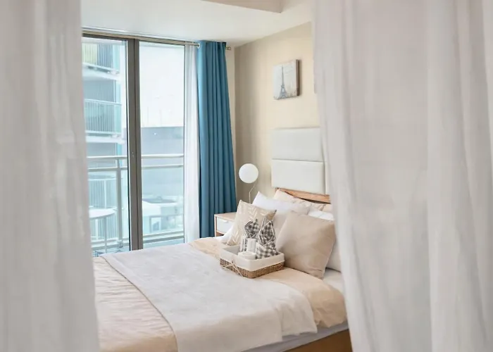 Grand Caliya Staycation By Azure - Affordable 1br Near Naia Manila